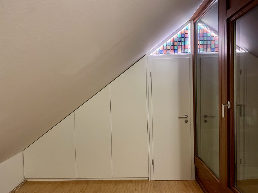 Dachschrägenschrank